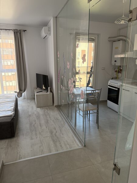 Militari Residence, prima inchiriere, bucatarie inchisa